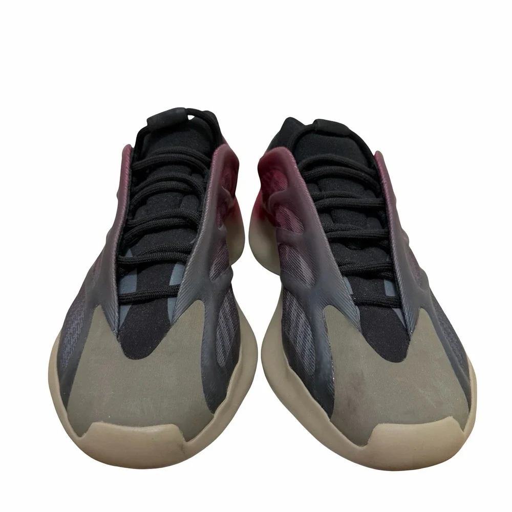 Adidas Yeezy 700‎ V3 'Fade Carbon' Lace Up Athletic Sneakers Men's Size 9 GW1814